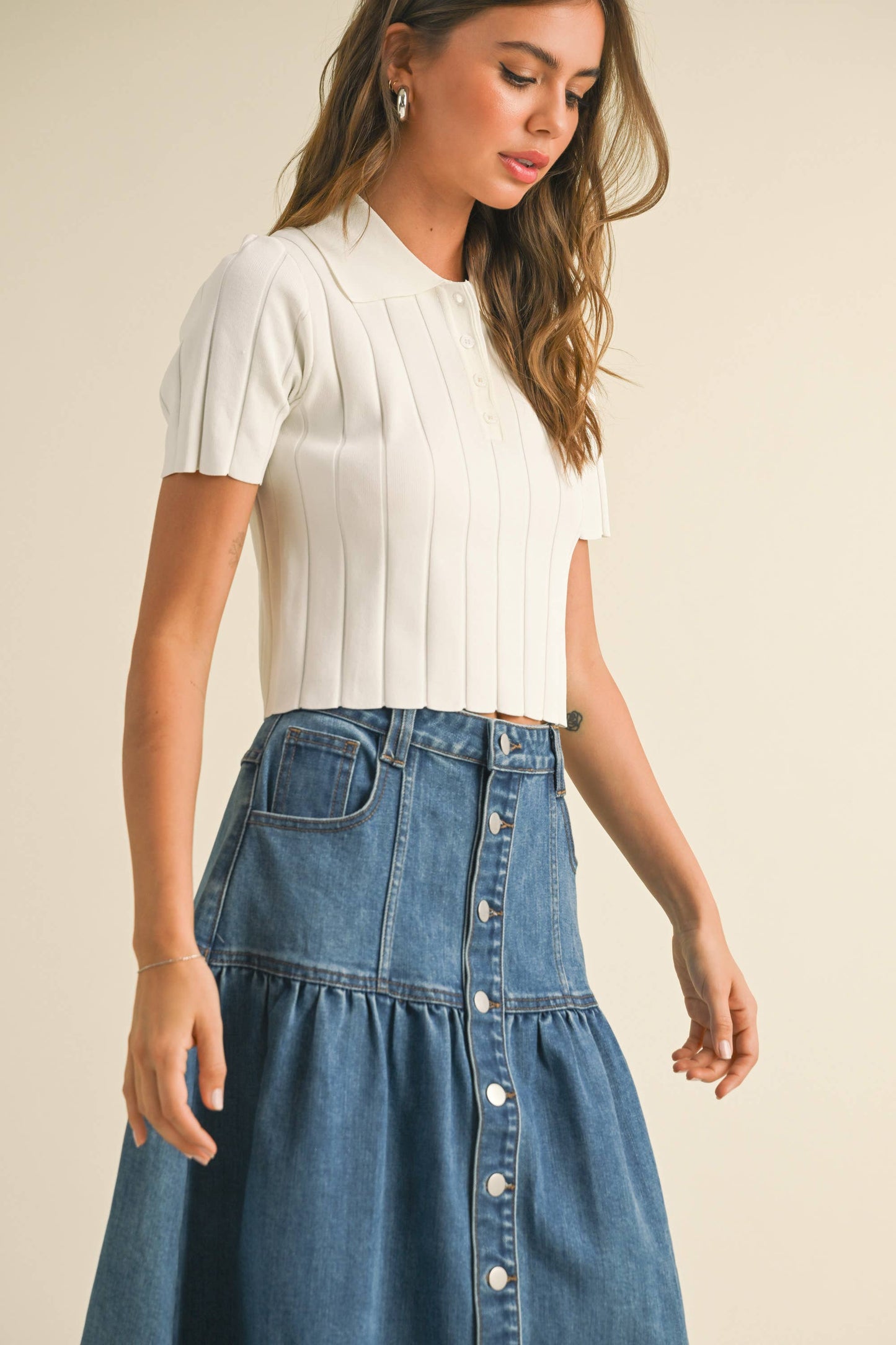 RIBBED DETAIL KNITTED COLLAR POLO