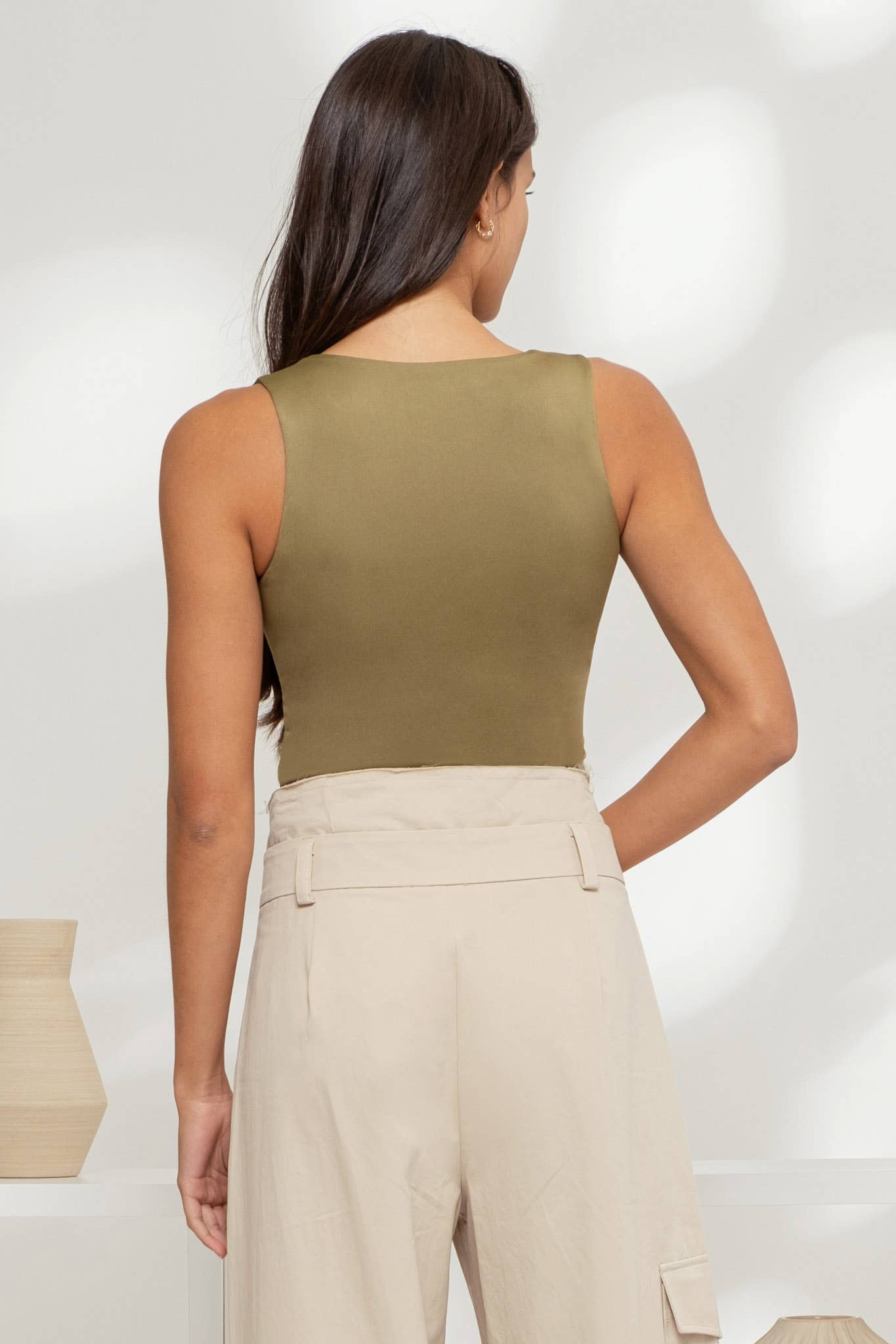 REVERSIBLE SCOOP NECK SLEEVELESS KNIT TANK TOP