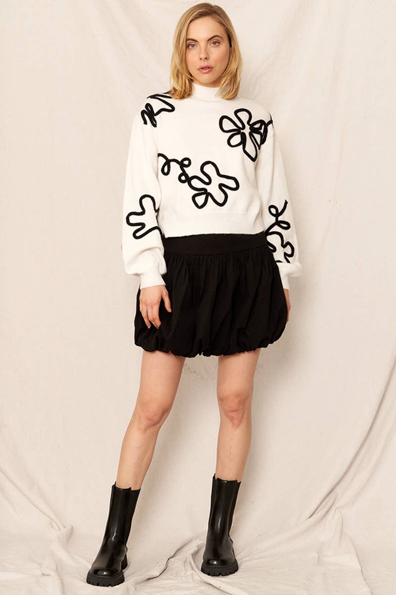 Floral Outline Mock Neck Sweater En Crème